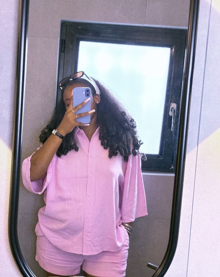 Linen short sleeve & Shorts two-piece set — image 2 of 2