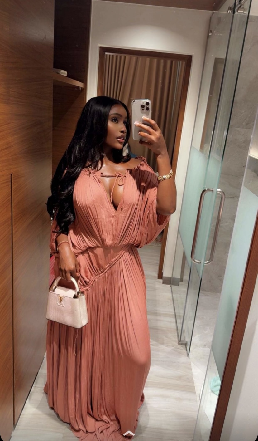 Stylish Pleated Maxi Dress — image 3 of 5