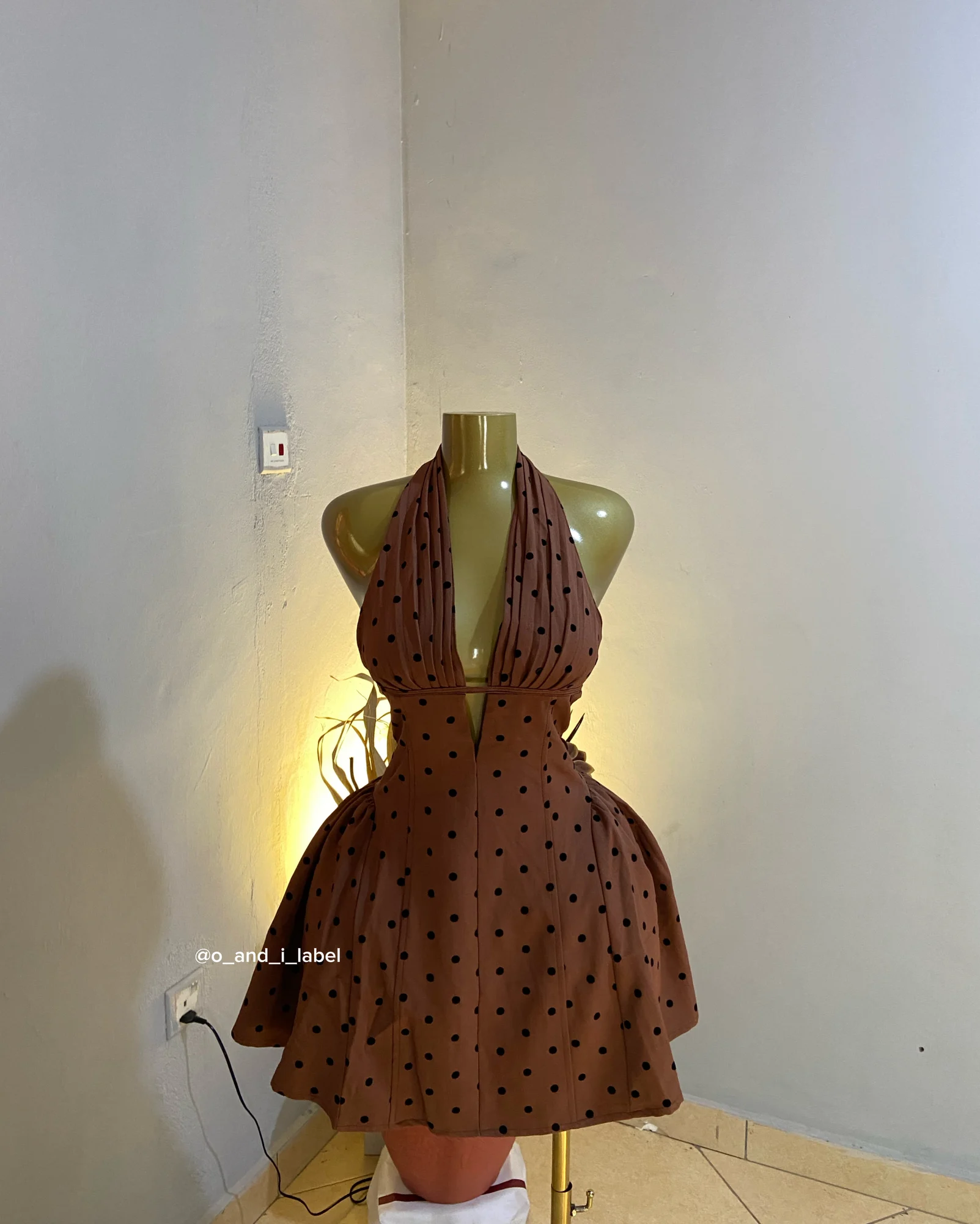 Stylish V-neck Polka Dot Dress — image 4 of 5